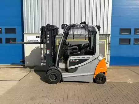 Chariots électriques à 4 roues 2019  Still RX60-35 (1)