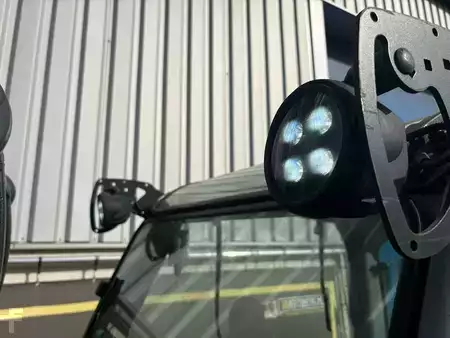 Chariots électriques à 4 roues 2019  Still RX60-35 (10)