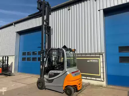 Chariots électriques à 4 roues 2019  Still RX60-35 (8)