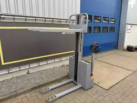 Hochhubwagen 2022  Still ECV10 (3)