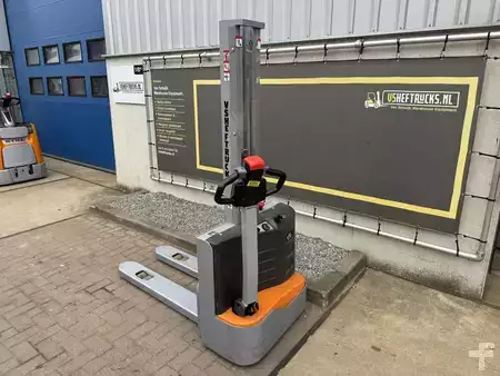 Hochhubwagen 2022  Still ECV10 (5)