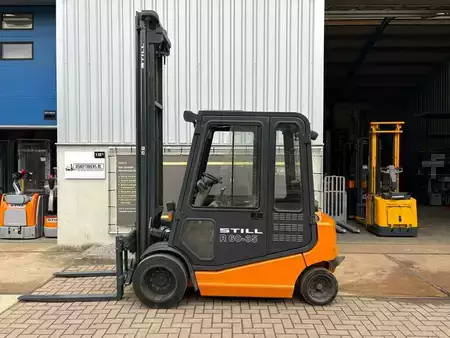 Elektrisk- 4 hjul 2005  Still r60-35 (1)