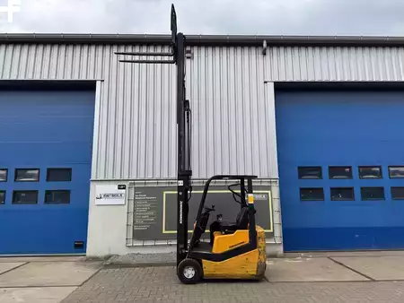 Eléctrica de 3 ruedas 1995  Jungheinrich EFG-DF1,25 (3)