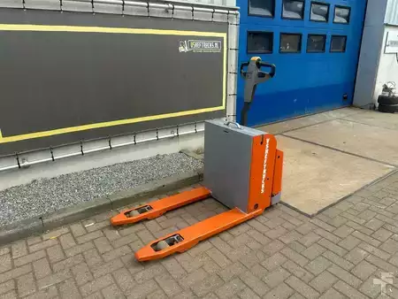 Transpallet elettrici 2012  Atlet PLL180 (6)