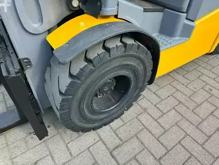 Carretilla elevadora GLP 2017  Jungheinrich TFG 430 GE180-440DZ (10)