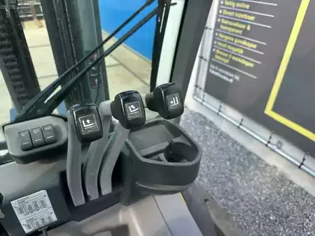 Carrelli elevatori GPL 2017  Jungheinrich TFG 430 GE180-440DZ (17)
