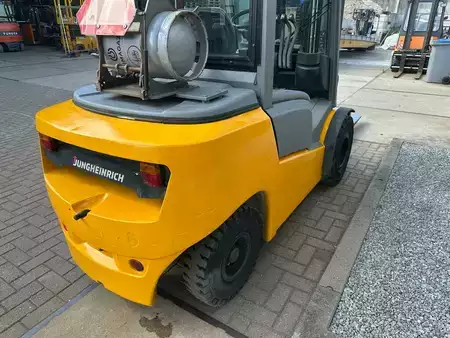 Carretilla elevadora GLP 2017  Jungheinrich TFG 430 GE180-440DZ (8)