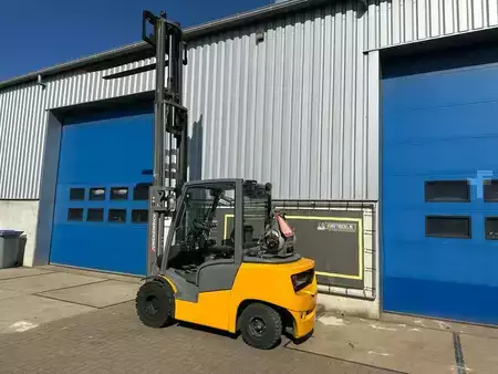 Chariots élévateurs GPL 2017  Jungheinrich TFG 430 (7)
