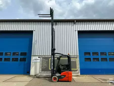 Eléctrica de 3 ruedas 2020  Linde E12 (3)