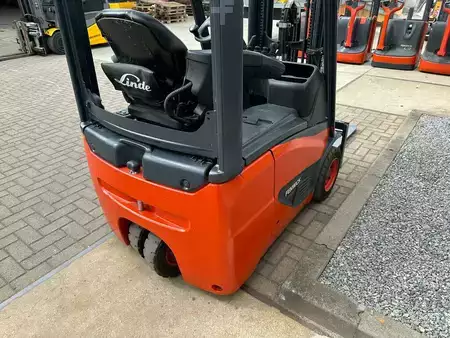 Eléctrica de 3 ruedas 2020  Linde E12 (10)