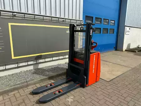 Ruční vysokozdvižný vozík 2018  Linde L16i (3)