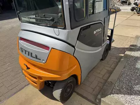 Chariots électriques à 4 roues 2016  Still RX20-16P (10)