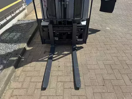 Chariots électriques à 4 roues 2016  Still RX20-16P (13)