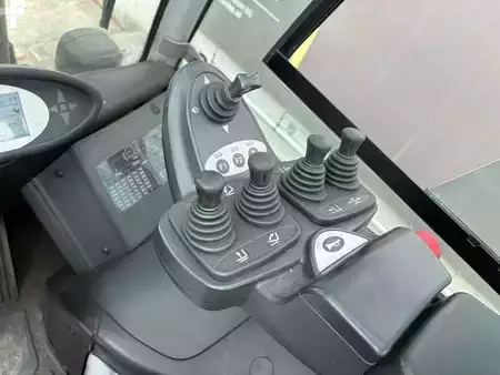 Chariots électriques à 4 roues 2019  Still RX60-40 (14)