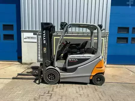 4-wiel elektrische heftrucks 2019  Still RX60-30 (2)