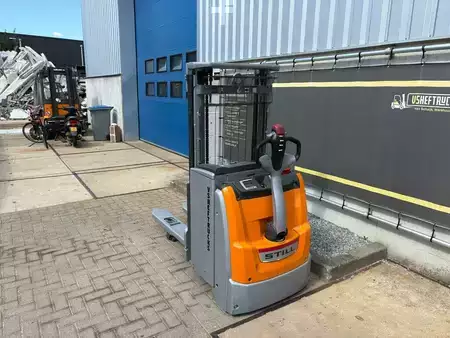 Stacker pedestre 2015  Still EXV 14I (7)