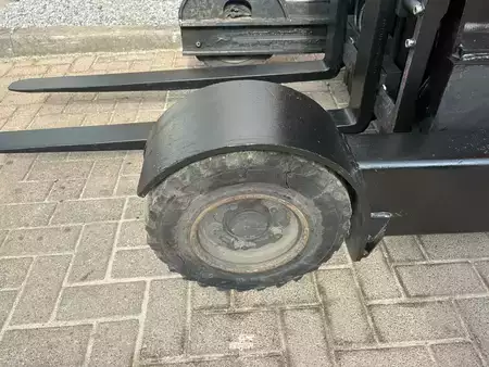 Reach Truck 2013  Linde R16G (10)
