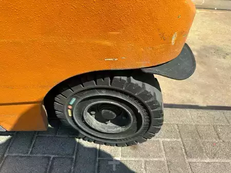 Carretilla elevadora GLP 2020  Still RX70-20T (11)