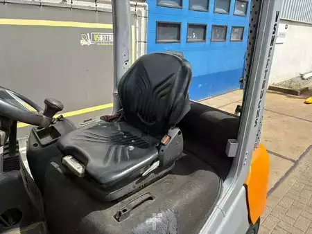 Diesel heftrucks 2011  Still RX70-25 (12)