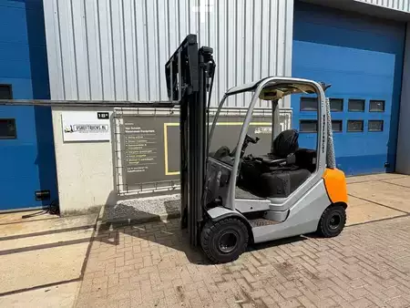 Diesel heftrucks 2011  Still RX70-25 (7)