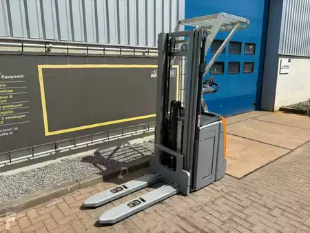Stacker pedestre 2016  Still EXV SF 14i (4)