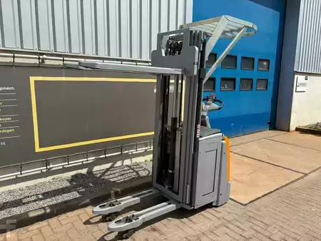 Stacker pedestre 2016  Still EXV SF 14i (6)