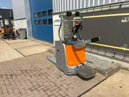 Electric Pallet Trucks 2022  Still EXHSF20 (2)