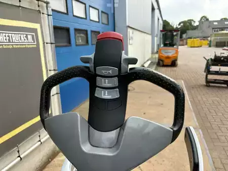 Electric Pallet Trucks 2022  Still EXHSF20 (10)