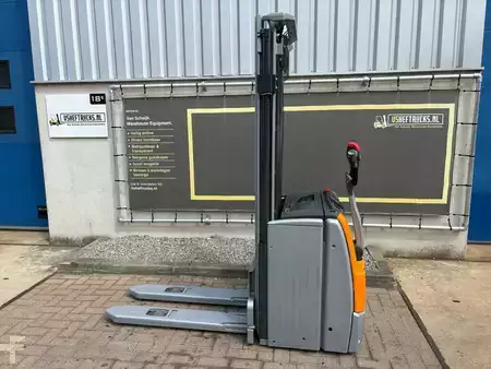 Hochhubwagen 2020  Still EXV14 (1)