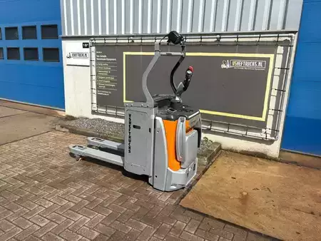 Transpallet elettrici 2022  Still EXHSF20 (6)