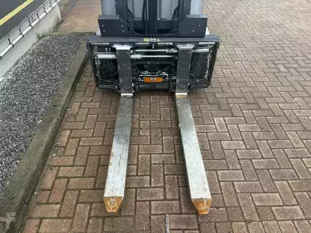 Electric - 3 wheels 2019  Still RX60-25 (10)