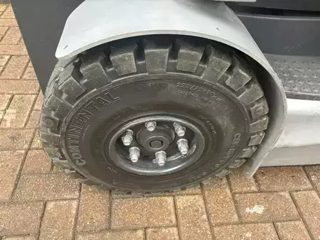Electric - 3 wheels 2019  Still RX60-25 (12)