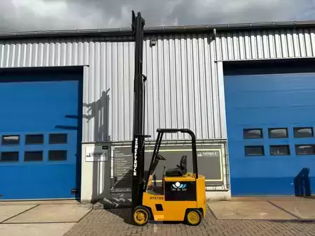 Carrelli elettrici 3 ruote 1989  Hyster e2.00xl (3)