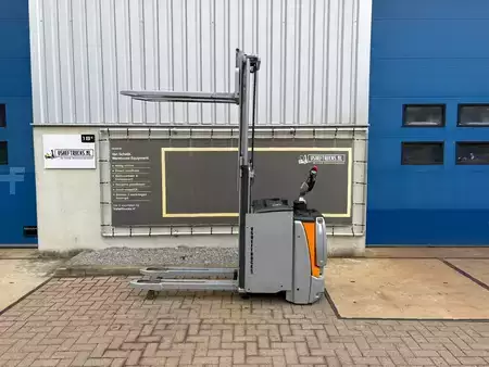 Stacker pedestre 2020  Still EXD SF 20 (1)