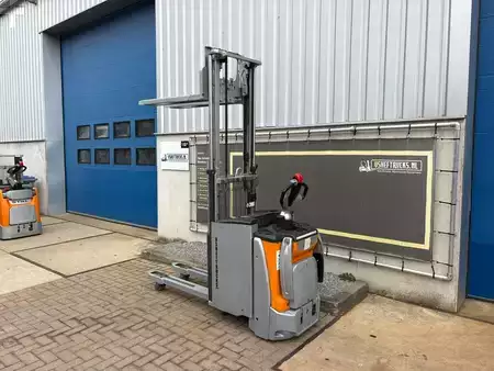 Stacker pedestre 2020  Still EXD SF 20 (5)