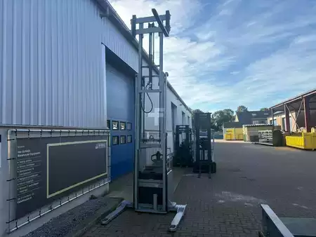 Pallet Stackers 2018  Still EXP20 (9)