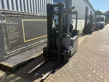 Carrelli elettrici 3 ruote 2020  Still RX60-35L (5)