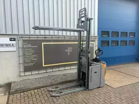 Stacker pedestre 2024  Still EXD SF 20 (6)