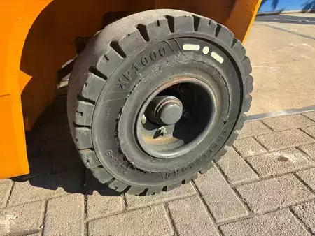 Treibgasstapler 2018  Still RX70-30T (10)