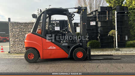 Propane Forklifts 2004  Linde H25 (5) 
