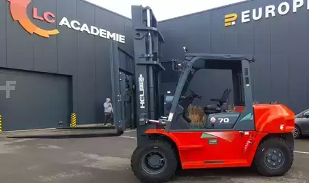 Diesel gaffeltruck 2018  Heli CPCD70-DE1G (3)