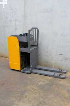 Lavtløftende truck 2020  Jungheinrich ESE 120 (3)