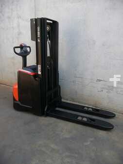 Apilador eléctrico 2019  BT SWE 120 (4)