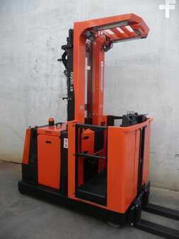 Vertikal-Kommissionierer 2021  BT OME 100M (1)