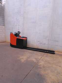 Wózki niskiego podnoszenia 2020  BT LPE 250 2350x550mm (4)