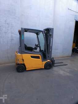 Carrelli elettrici 4 ruote 2017  Jungheinrich EFG 318k 480 DZ (2)