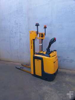 Gerbeurs 2013  Jungheinrich ERC 216 240 ZT (1)