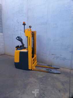 Gerbeurs 2013  Jungheinrich ERC 216 240 ZT (4)