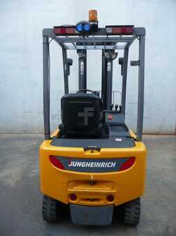 Elektromos 4 kerekű 2018  Jungheinrich EFG 320n 480 DZ (6)