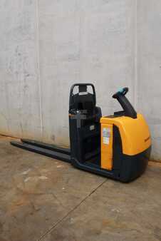 Horizontális komissiózó 2015  Jungheinrich ECE 225 2400x510mm (1)